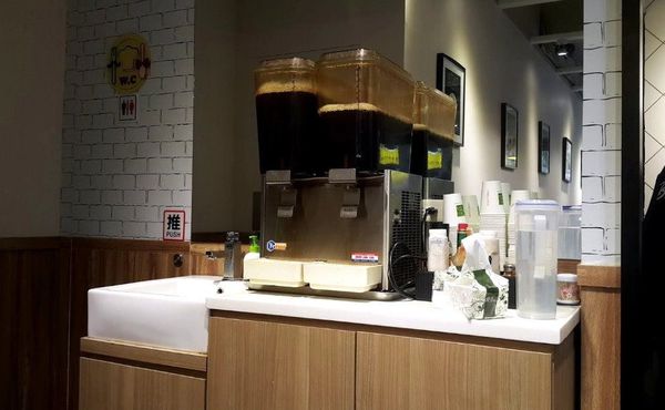 布朗沃義大利麵坊