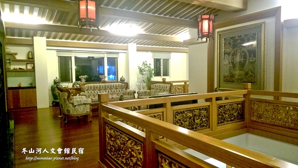 冬山河人文會館:【宜蘭冬山河/住宿推薦】古董傢俱古色古香,幽雅閑靜渡假好地方 ✿✿ 冬山河人文會館民宿 ✿✿ (附早餐, 停車場)