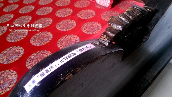 冬山河人文會館:【宜蘭冬山河/住宿推薦】古董傢俱古色古香,幽雅閑靜渡假好地方 ✿✿ 冬山河人文會館民宿 ✿✿ (附早餐, 停車場)