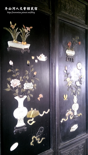 冬山河人文會館:【宜蘭冬山河/住宿推薦】古董傢俱古色古香,幽雅閑靜渡假好地方 ✿✿ 冬山河人文會館民宿 ✿✿ (附早餐, 停車場)