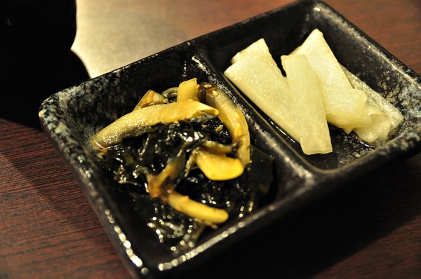 御佃丸手作煮物：【高雄】河堤社區旁的龍貓fu黑輪攤．御佃丸．桑尼瘦不了