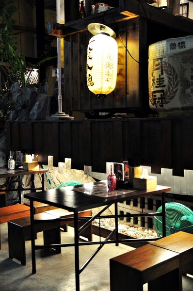 御佃丸手作煮物：【高雄】河堤社區旁的龍貓fu黑輪攤．御佃丸．桑尼瘦不了