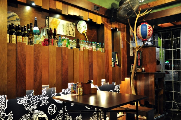 御佃丸手作煮物：【高雄】河堤社區旁的龍貓fu黑輪攤．御佃丸．桑尼瘦不了