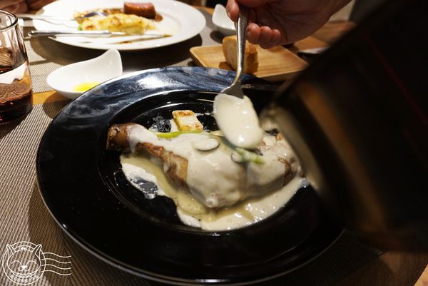 LE PASSAGE法國料理：【星羽愛美食-台中】日本帥主廚烹調精緻法國料理，媲美菲力口感的超美味鴨胸，一生至少要品嘗一次!!~LE PASSAGE。