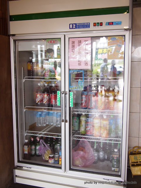 阿東窯烤雞(竹東店):【食記】新竹阿東窯烤雞@芎林 : 竹東也有好吃的台灣古早味,汁爆多的風城放山雞!