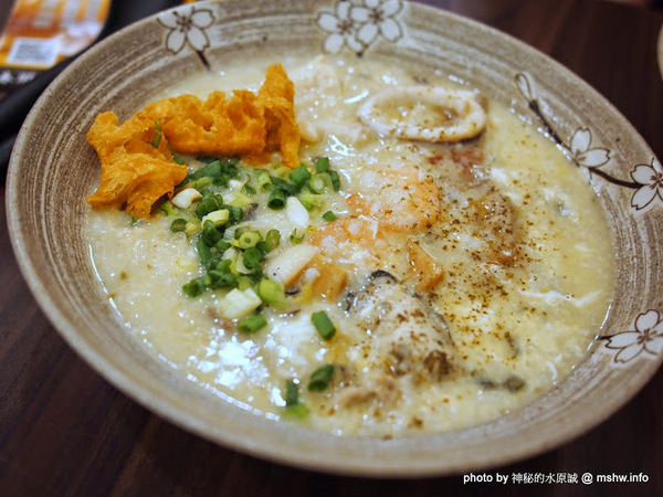 粥遊天下-美村總店(美村總店)：【食記】台中粥遊天下之老鄧粥品@西區草悟道 : 料多實在又健康的新鮮粥品!這…你叫其他店麼活？!