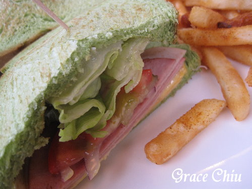 NEST BURGER．BIKE．BRUNCH：NEST  BURGER．BIKE．BRUNCH  ＜美式漢堡 in 艋舺＞