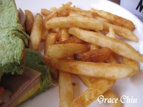 NEST BURGER．BIKE．BRUNCH：NEST  BURGER．BIKE．BRUNCH  ＜美式漢堡 in 艋舺＞