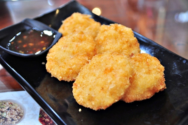 亨運香港茶餐廳:【高雄】食神也發飆.亨運香港茶餐廳.桑尼瘦不了