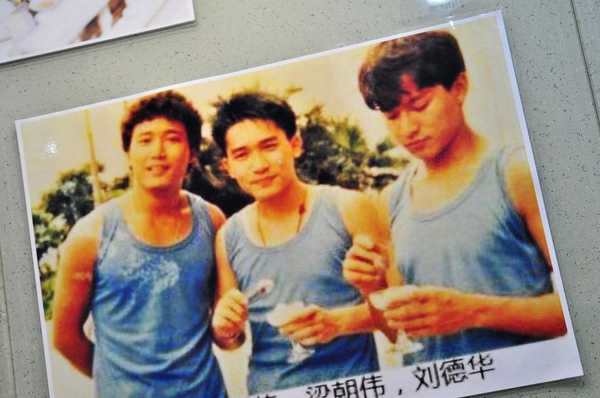 亨運香港茶餐廳:【高雄】食神也發飆.亨運香港茶餐廳.桑尼瘦不了