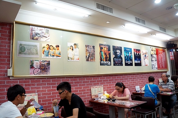 亨運香港茶餐廳:高雄【亨運香港茶餐廳】吃了絕對再訪的茶餐廳 推薦干炒牛肉河粉 原汁柱侯牛腩