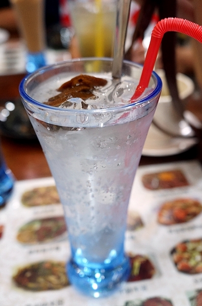 亨運香港茶餐廳:高雄【亨運香港茶餐廳】吃了絕對再訪的茶餐廳 推薦干炒牛肉河粉 原汁柱侯牛腩