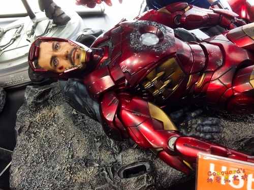 Beast Kingdom(台中逢甲店)：(旅遊)[逢甲夜市]台中巧遇Captain America、逼真模型超吸睛~Beast Kingdom