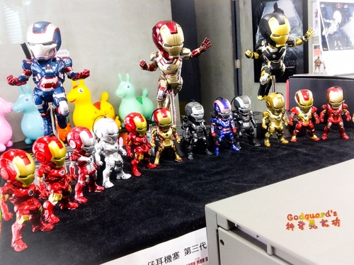 Beast Kingdom(台中逢甲店)：(旅遊)[逢甲夜市]台中巧遇Captain America、逼真模型超吸睛~Beast Kingdom