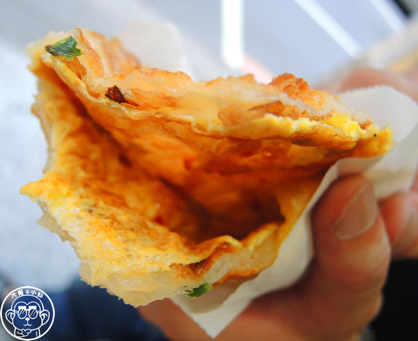 陳記蔥油餅:呷飽祙【新北三重・陳記蔥油餅】排隊銷魂蔥油餅