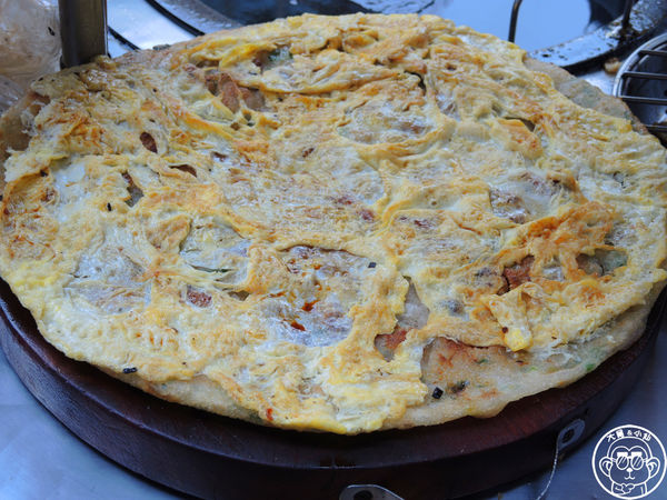 陳記蔥油餅:呷飽祙【新北三重・陳記蔥油餅】排隊銷魂蔥油餅