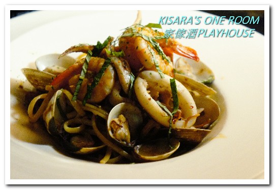 Playhouse 家傢酒：國父紀念館餐酒館．FUN! PLAY! 開心吃飯喝酒的空間──家傢酒