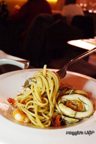 Playhouse 家傢酒：◆台北東區餐酒館。捷運國父紀念館【家傢酒餐酒館PLAYHOUSE】以酒入菜創意料理。國父紀念館餐酒館。生日派對、求婚包場服務