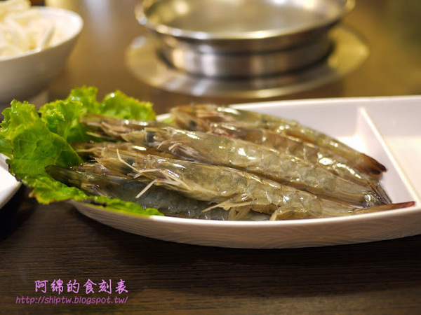 有樂日式涮涮鍋：桃園市桃園區 [有樂日式涮涮鍋] 煙燻豬肉還不錯