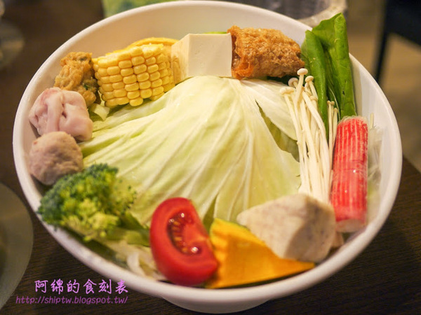 有樂日式涮涮鍋：桃園市桃園區 [有樂日式涮涮鍋] 煙燻豬肉還不錯