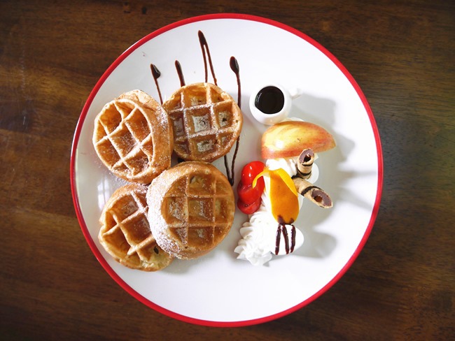 │宜蘭。冬山鄉│71度N庭園咖啡廳。夢幻Tiffany藍歐式洋房親子餐廳