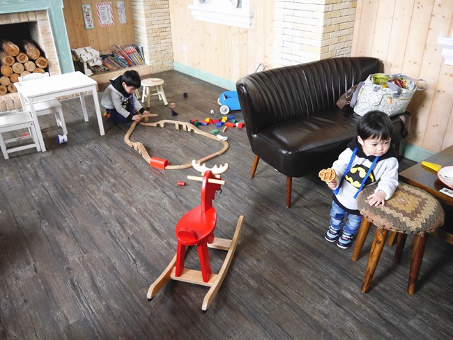 │宜蘭。冬山鄉│71度N庭園咖啡廳。夢幻Tiffany藍歐式洋房親子餐廳