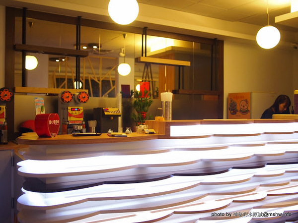 雙魚2次方(一中店):【食記】台中雙魚2次方創意漢堡.義大利麵一中店@北區一中街夜市商圈 : 一試成主顧的美味手工漢堡排,來台中沒吃過就遜掉了!