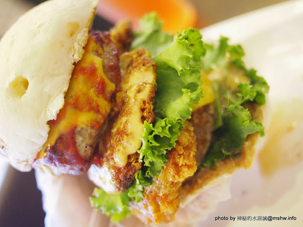 雙魚2次方(一中店):【食記】台中雙魚2次方創意漢堡.義大利麵一中店@北區一中街夜市商圈 : 一試成主顧的美味手工漢堡排,來台中沒吃過就遜掉了!