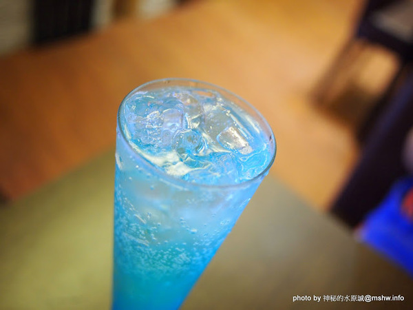 雙魚2次方(一中店):【食記】台中雙魚2次方創意漢堡.義大利麵一中店@北區一中街夜市商圈 : 一試成主顧的美味手工漢堡排,來台中沒吃過就遜掉了!