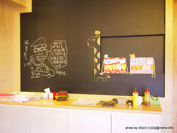 雙魚2次方(一中店):【食記】台中雙魚2次方創意漢堡.義大利麵一中店@北區一中街夜市商圈 : 一試成主顧的美味手工漢堡排,來台中沒吃過就遜掉了!