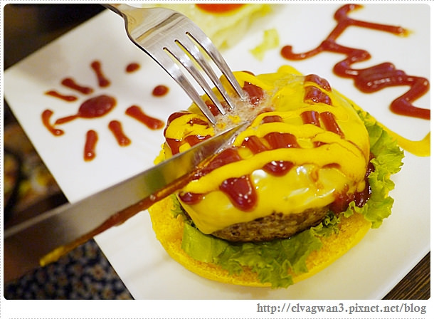 台中-一中街-雙魚二次方-創意漢堡義大利麵-造型漢堡DIY-46-868-1