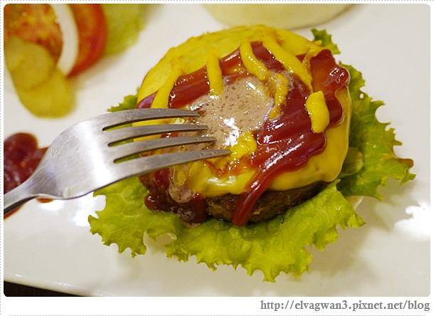 台中-一中街-雙魚二次方-創意漢堡義大利麵-造型漢堡DIY-25-882-1