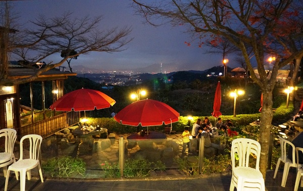 四哥的店(原清泉本店)：貓空茶餐廳 - 四哥的店 : 坐擁台北美麗夜景