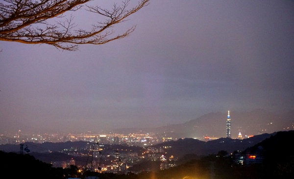 四哥的店(原清泉本店)：貓空茶餐廳 - 四哥的店 : 坐擁台北美麗夜景