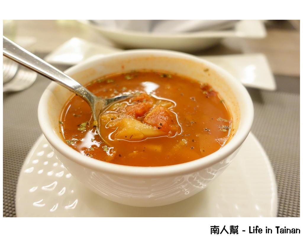 鈺通大飯店&樂朋義法廚房