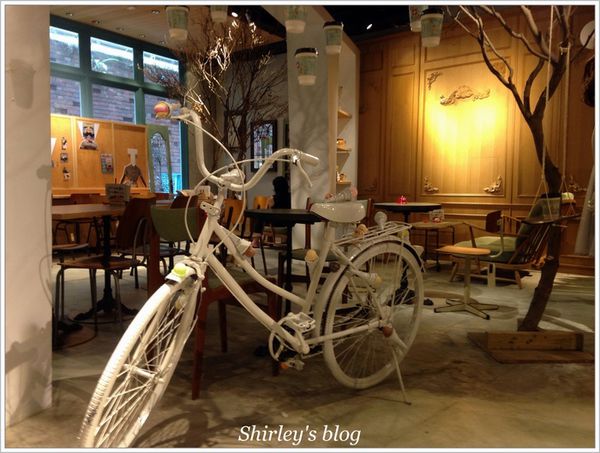 FAVVI Cafe(中山旗艦店):中山站‧ FAVVI Cafe