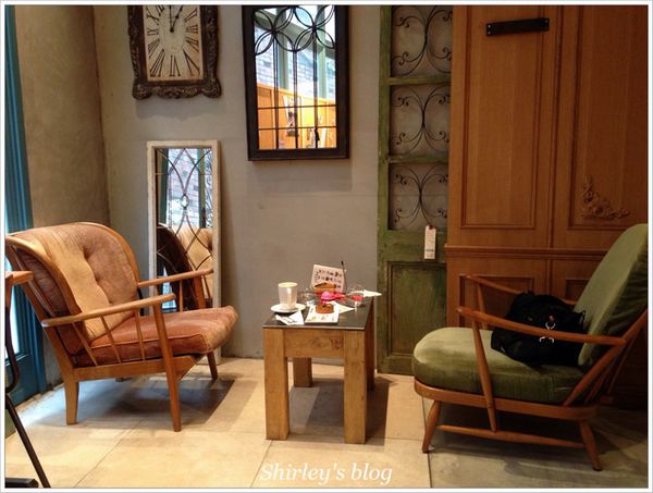 FAVVI Cafe(中山旗艦店):中山站‧ FAVVI Cafe