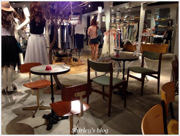 FAVVI Cafe(中山旗艦店):中山站‧ FAVVI Cafe