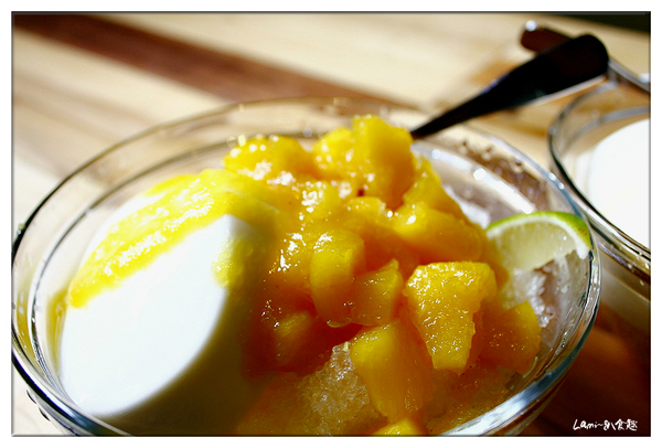 三時冰菓店：【台中】小有名氣到開二店《三時冰菓店》