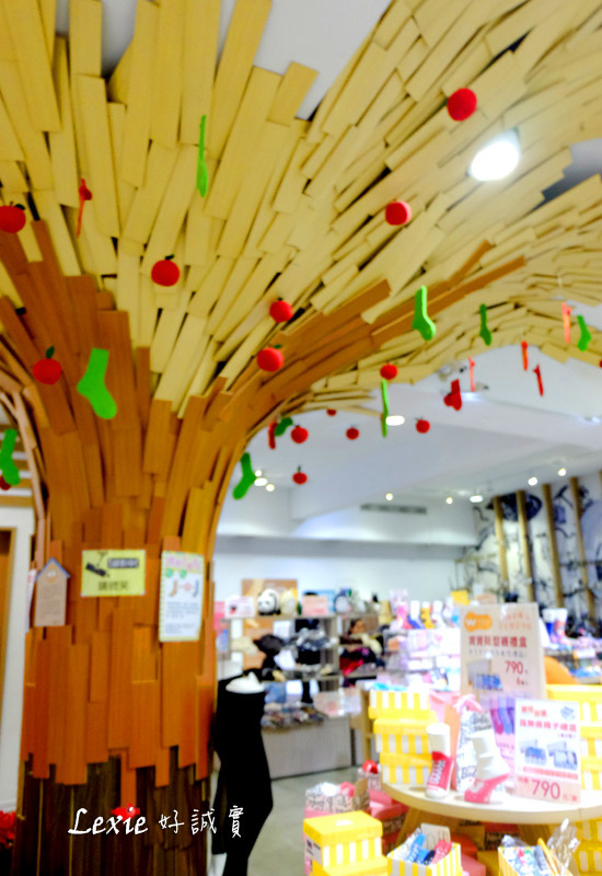 吳福洋襪子故事館18