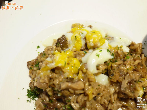 Fusion 融義.私廚：隱藏在巷弄內的義法料理「Fusion融義‧私廚」，海大蝦跟鱸魚好威~