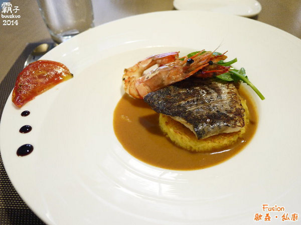Fusion 融義.私廚：隱藏在巷弄內的義法料理「Fusion融義‧私廚」，海大蝦跟鱸魚好威~