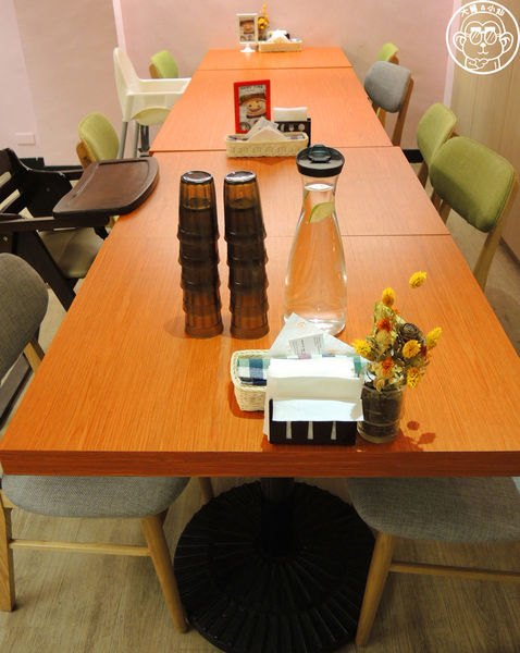 Tutti Cafe圖比咖啡創意早午餐(敦北):呷飽祙【台北松山・Tutti Café(敦北店)】副店長是大明星