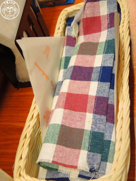 Tutti Cafe圖比咖啡創意早午餐(敦北):呷飽祙【台北松山・Tutti Café(敦北店)】副店長是大明星