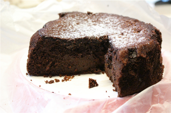 歐嘉手感烘焙坊(中華店)：歐嘉手感烘焙坊✪低糖、低油、低熱量的手感烘焙~103.08.25