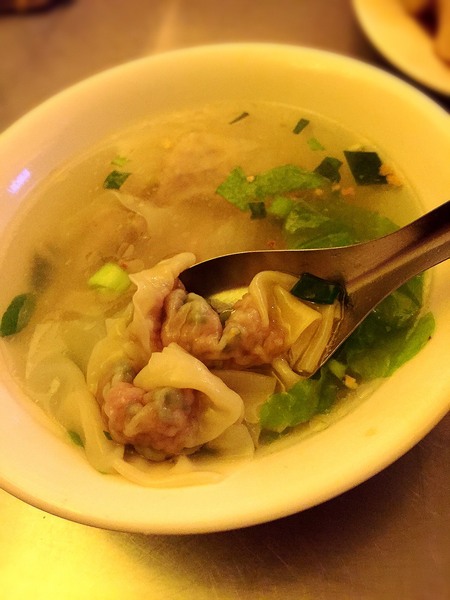 小丰川：[台南]老店新意 在地人才知道的傳統溫暖麵館 小丰川