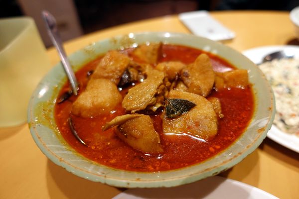 巫雲雲南菜:(胖樺食記)台北公館小巷弄必訪私廚小店「巫雲」。在黑膠音樂環繞的環境享用超下飯餐點