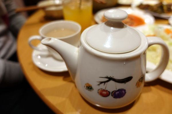 巫雲雲南菜:(胖樺食記)台北公館小巷弄必訪私廚小店「巫雲」。在黑膠音樂環繞的環境享用超下飯餐點