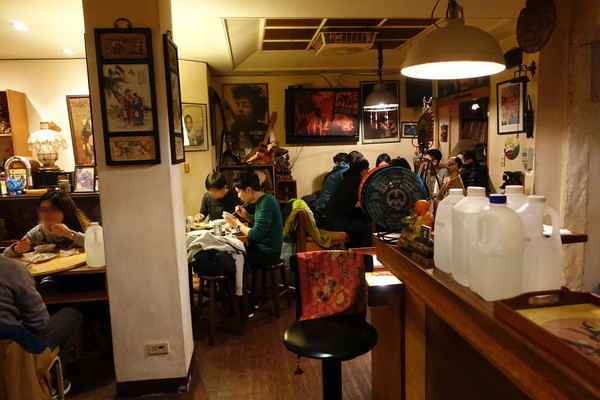 巫雲雲南菜:(胖樺食記)台北公館小巷弄必訪私廚小店「巫雲」。在黑膠音樂環繞的環境享用超下飯餐點