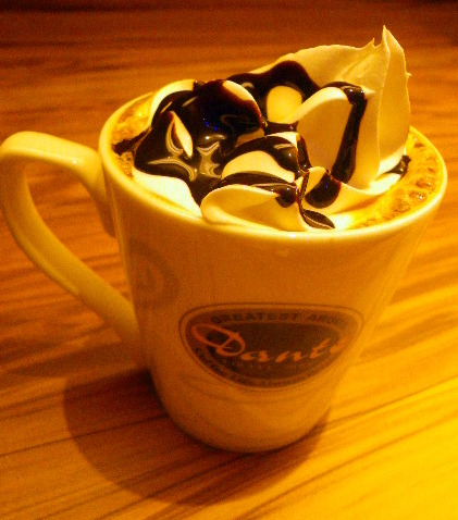 丹堤咖啡(南昌店)：不錯的環境˙不錯的口味˙沒有服務的服務